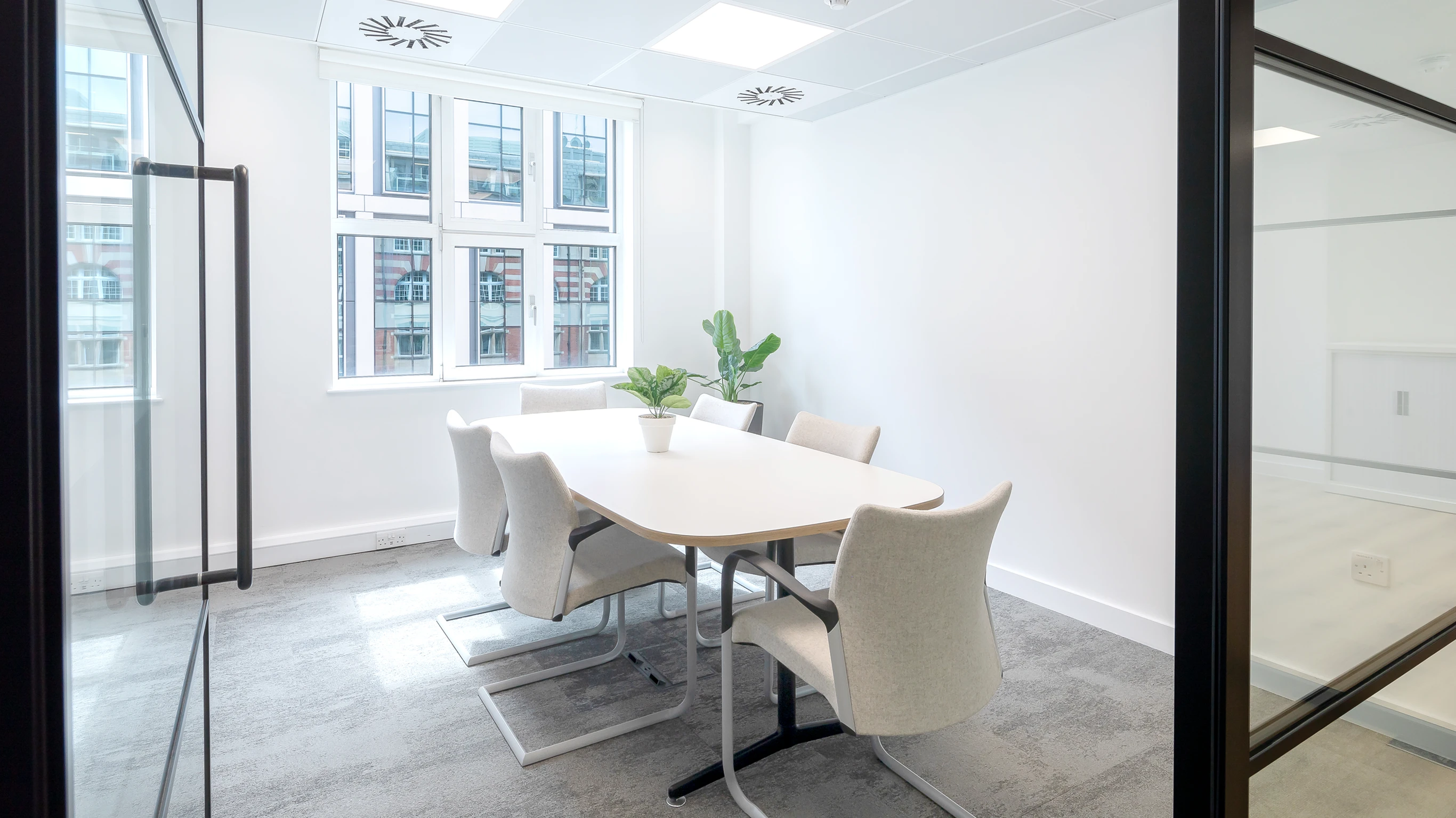 05-building-carousel