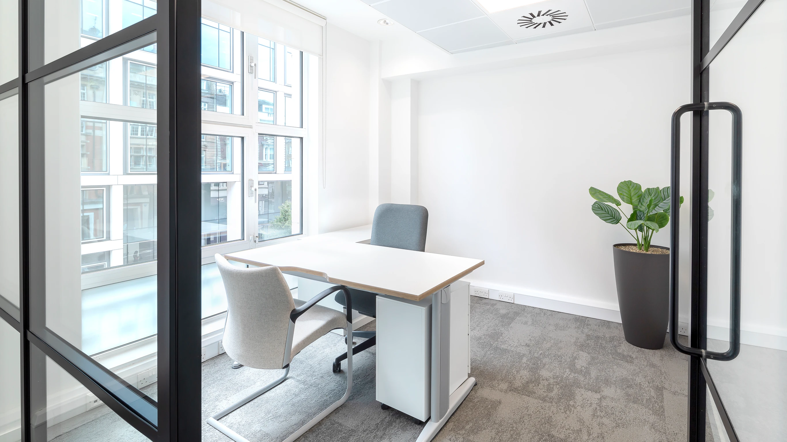 07-building-carousel