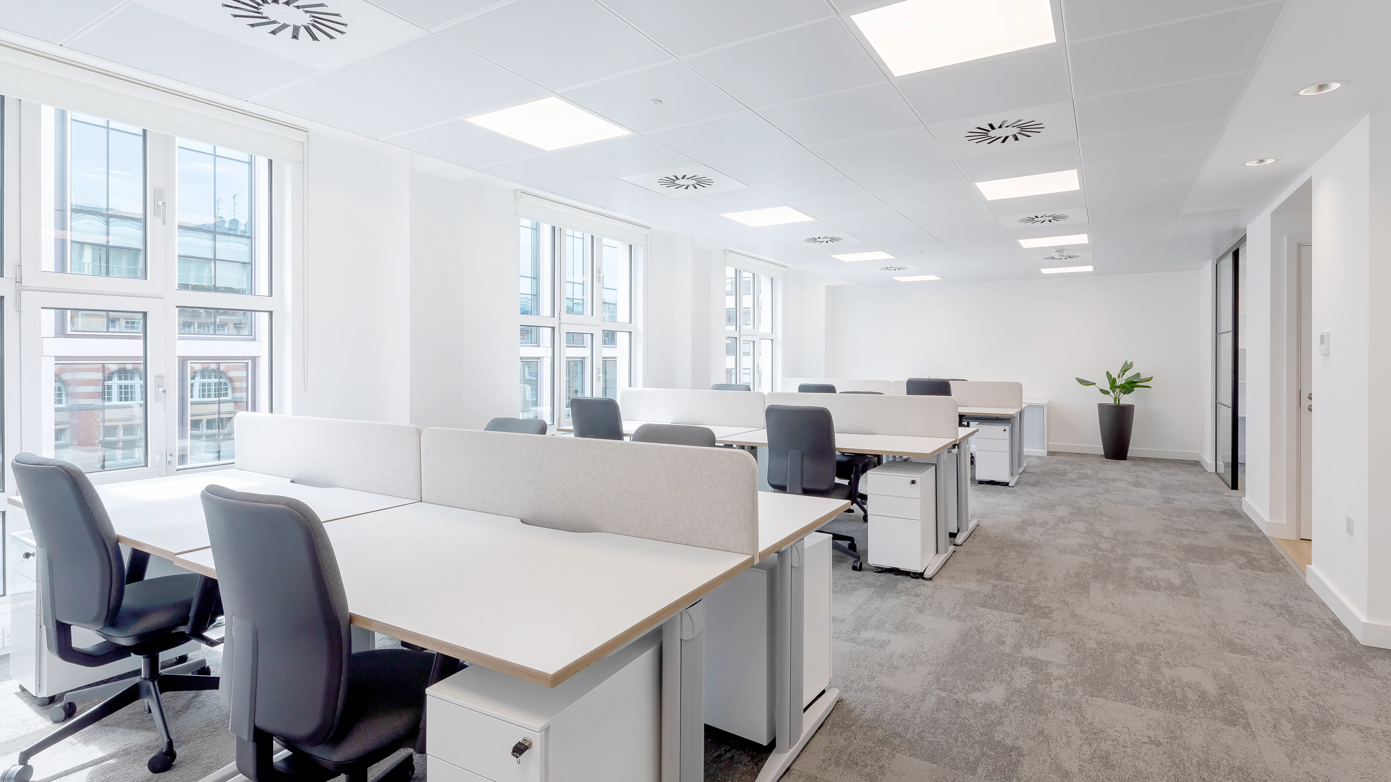 09-building-carousel