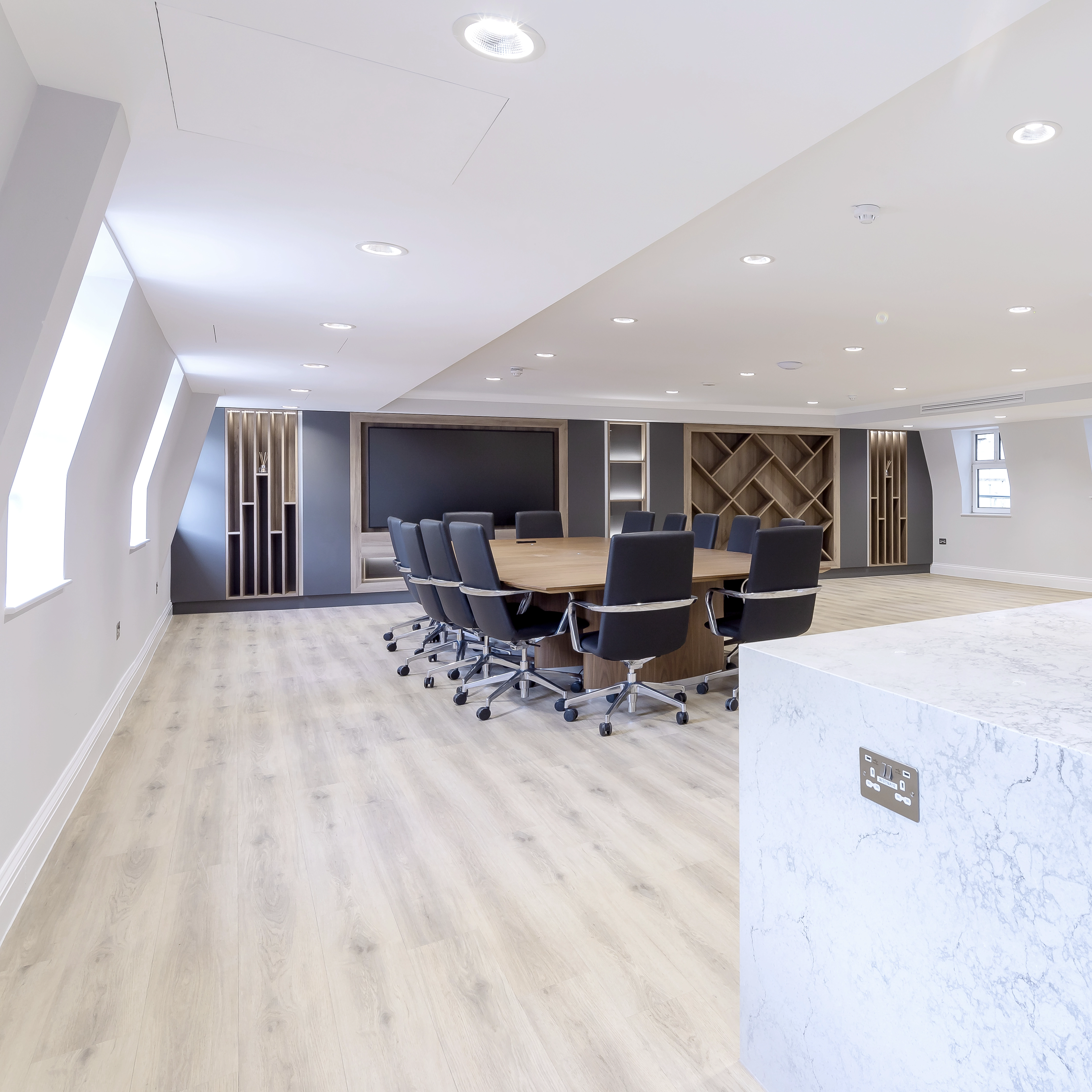 08-building-carousel